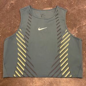 Nike Sports halter top Grey Size Large
